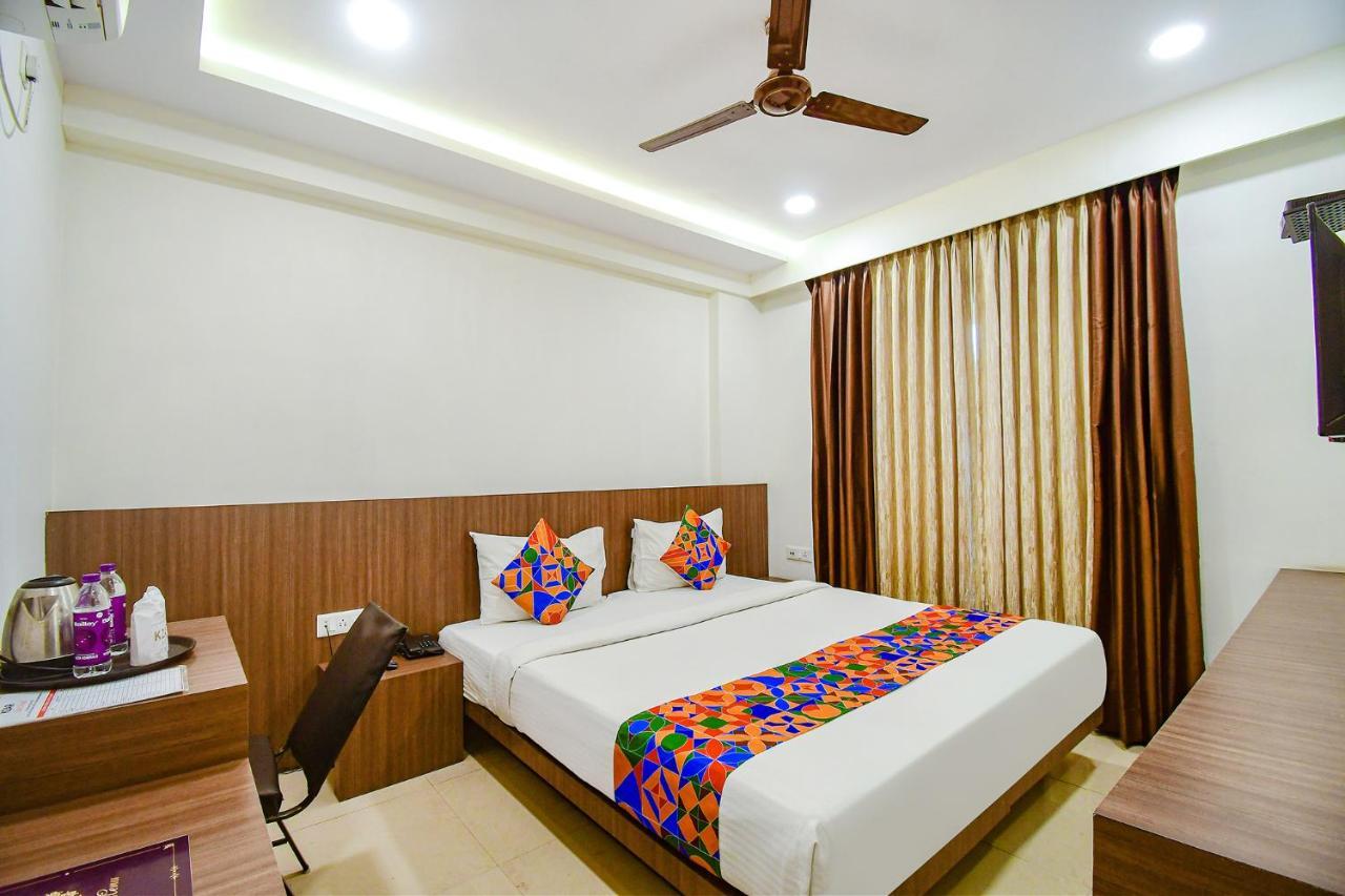 Fabhotel Kzar Select - 2Km From Park Street Kolkata Exterior photo
