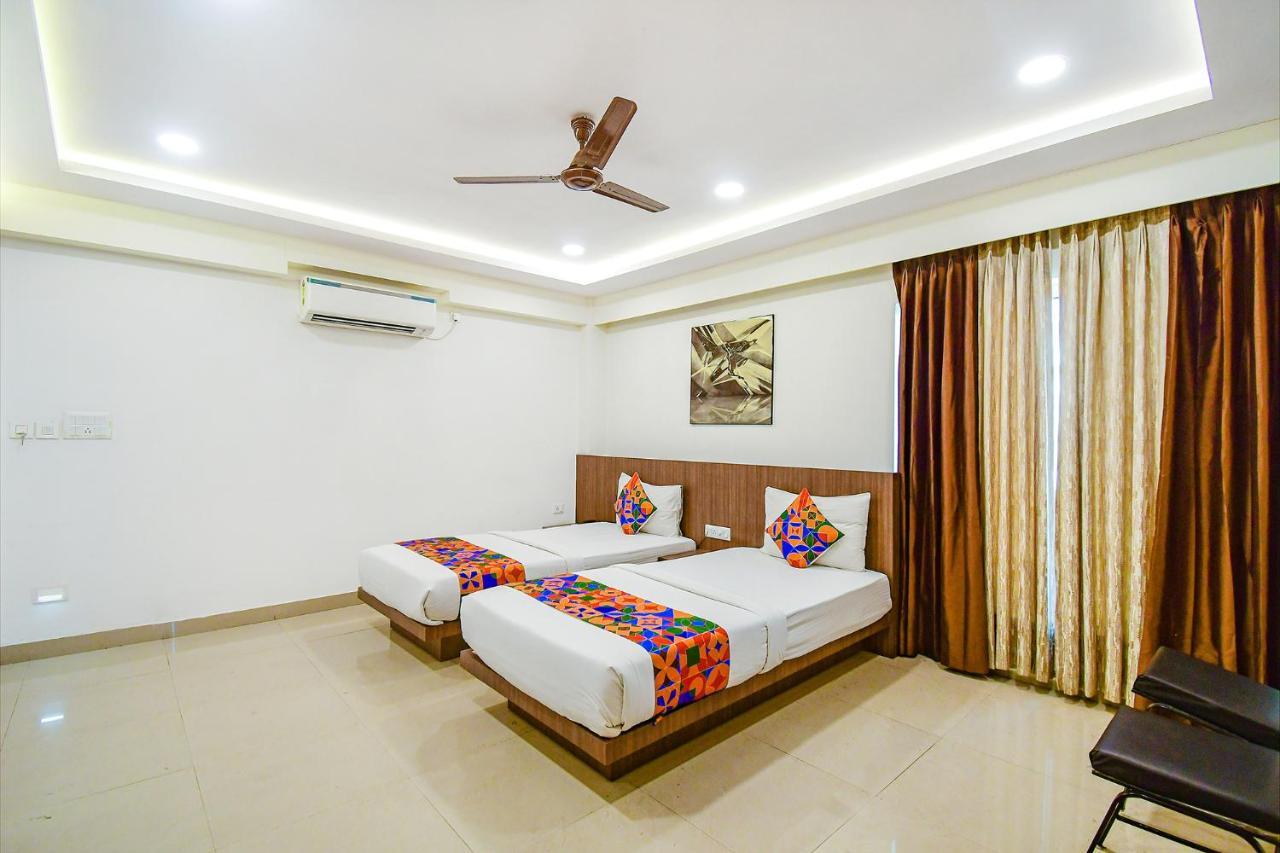 Fabhotel Kzar Select - 2Km From Park Street Kolkata Exterior photo