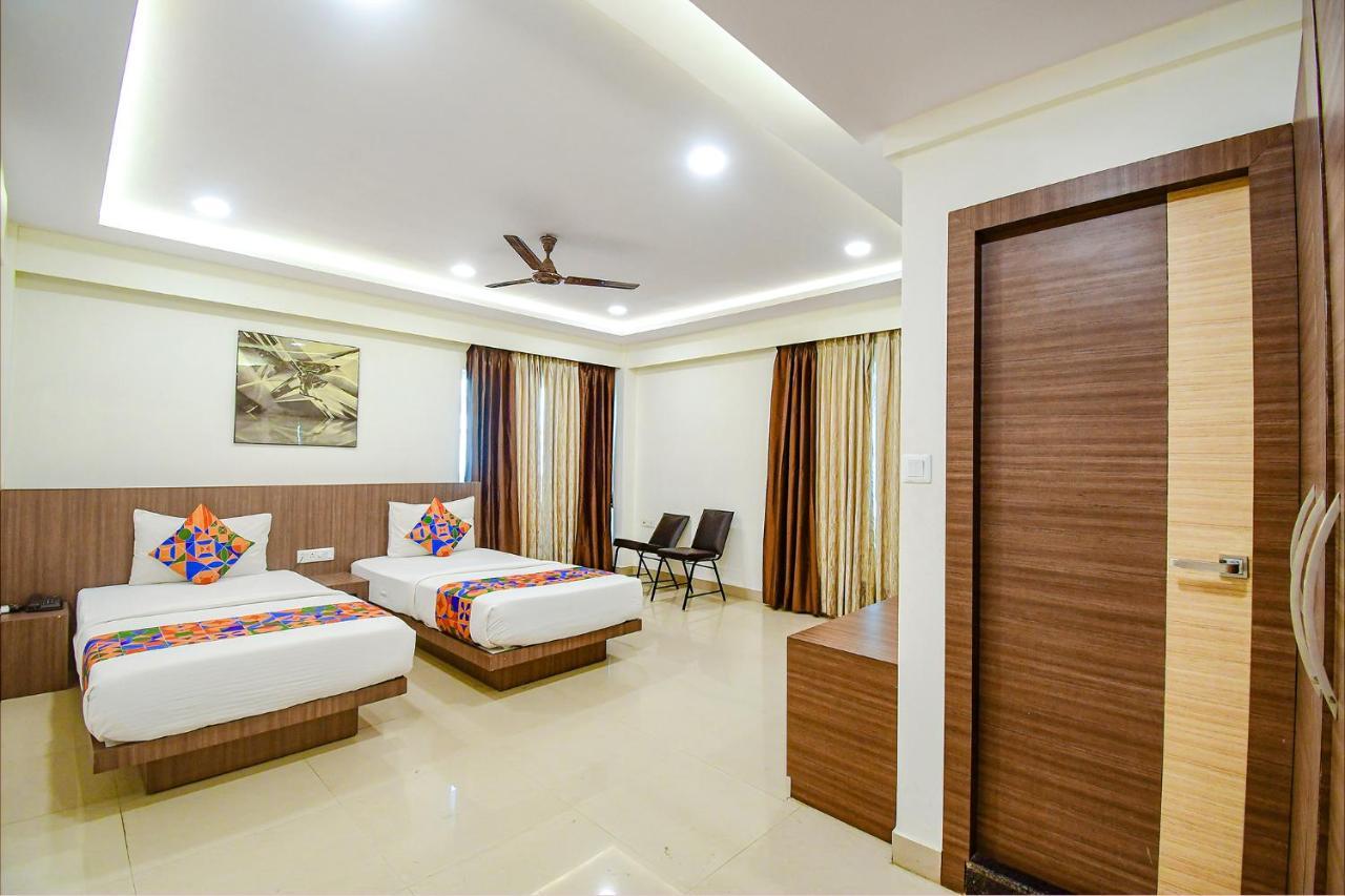 Fabhotel Kzar Select - 2Km From Park Street Kolkata Exterior photo